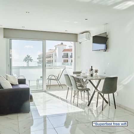 Nissi Adonis Suites Ayía Nápa Extérieur photo