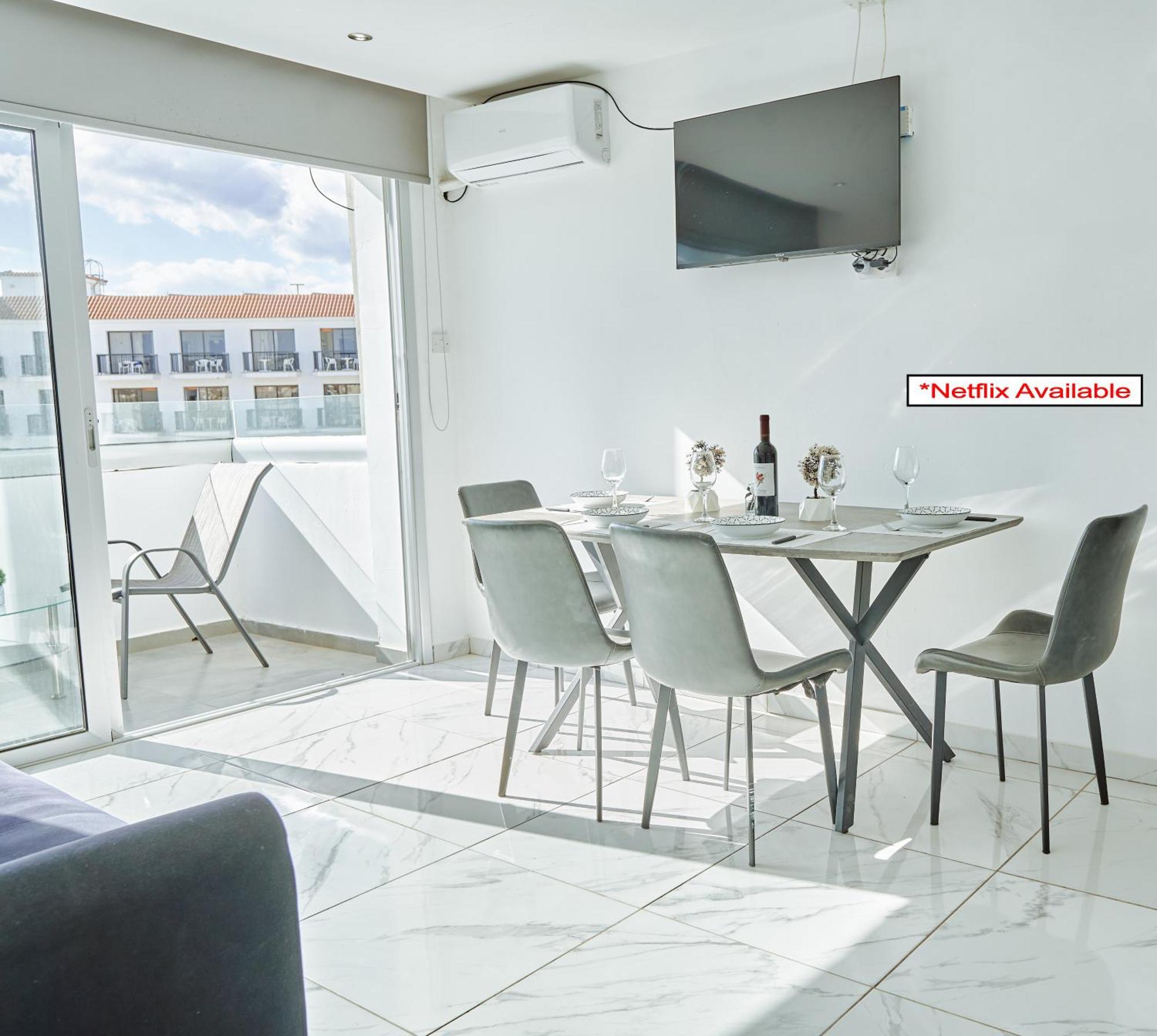 Nissi Adonis Suites Ayía Nápa Extérieur photo