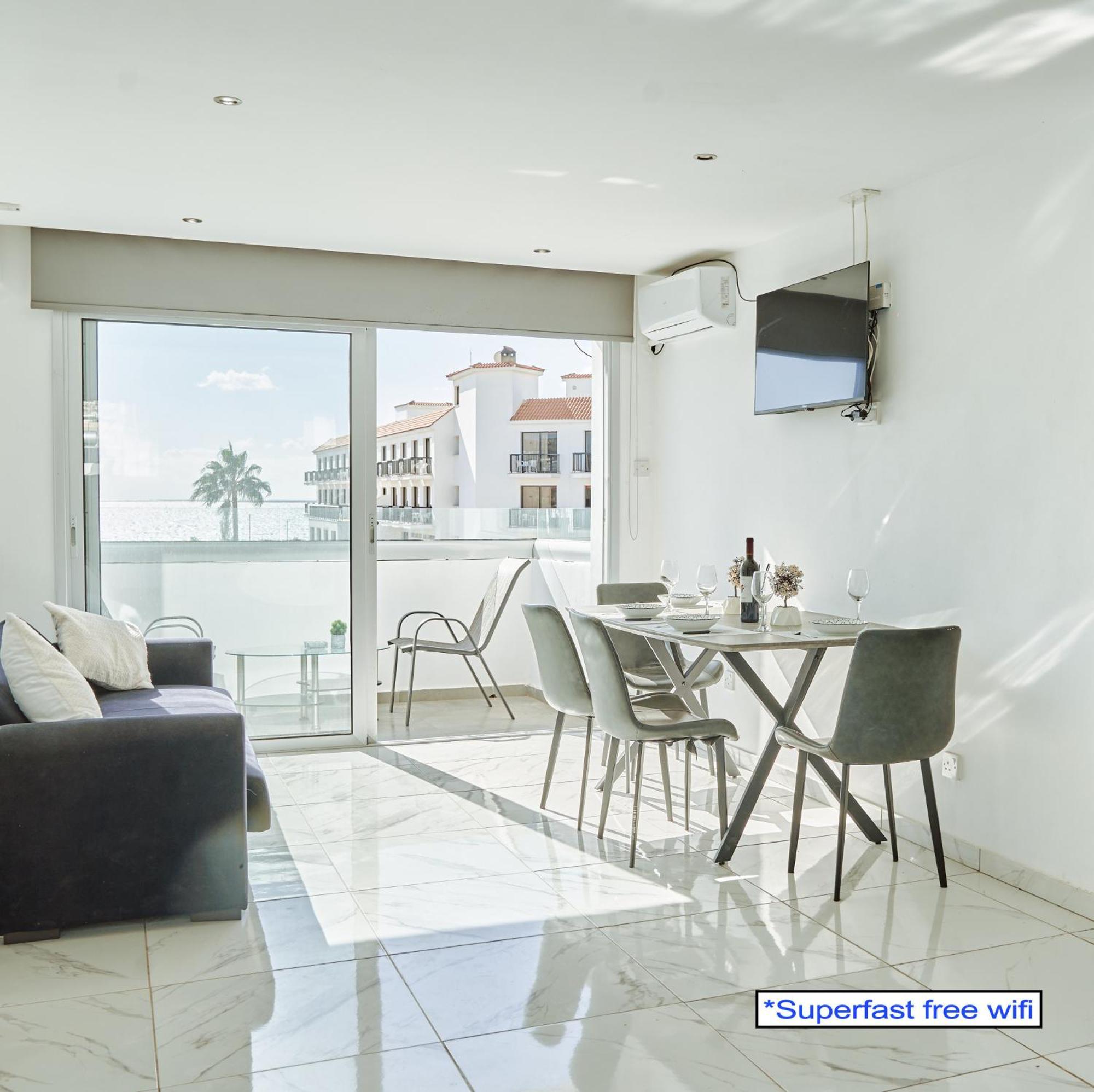 Nissi Adonis Suites Ayía Nápa Extérieur photo